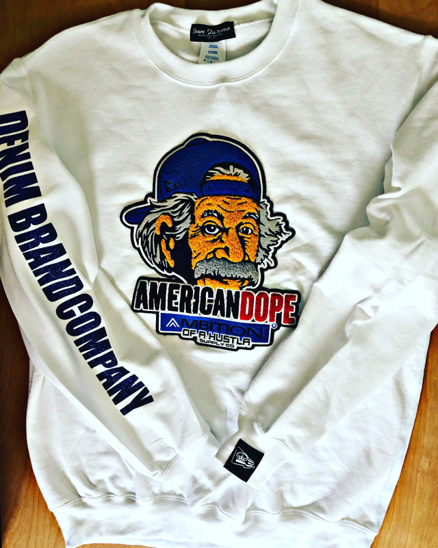 Crewneck captain top santa